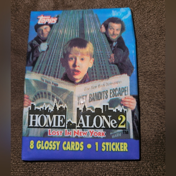 "HOME ALONE 2"  PACK OF TRADING CARDS TOPPS 1992 - Picture 2 of 2